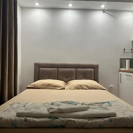 Apartment Dimitris Center *
